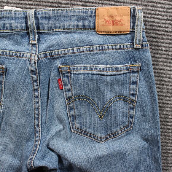 Levi’s 524 Too Superlow Bootcut Jeans – Women’s 9M (Light Wash) - Picture 6 of 8